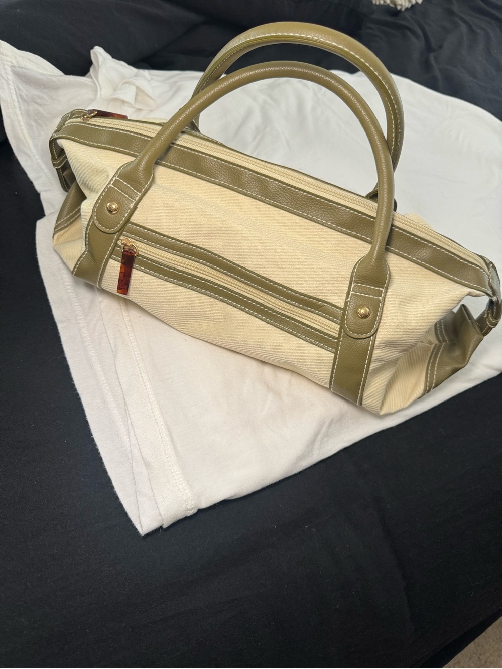 Estee Lauder Cream and Olive Green Canvas Tote